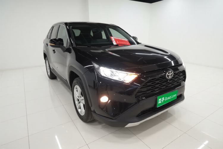 Used Toyota RAV4 2022 2.0L CVT Two-Wheel Drive Fashion Plus Edition Exterior 1