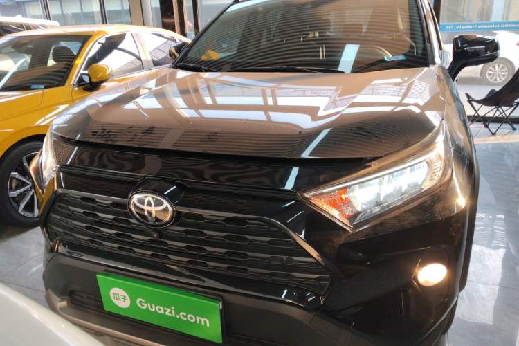 Used Toyota RAV4 2022 2.0L CVT 4x4 Style Plus Edition Exterior 1