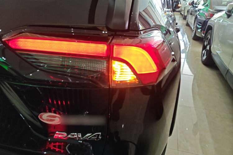 Used Toyota RAV4 2022 2.0L CVT Two-Wheel Drive Urban Edition Exterior 3