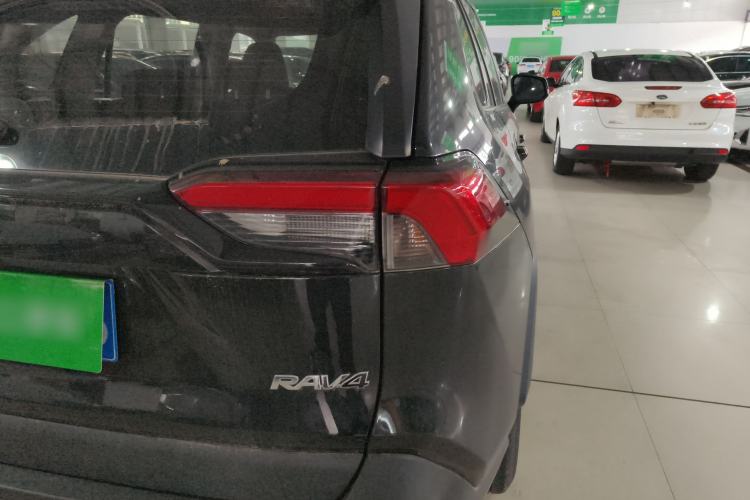Used Toyota RAV4 2022 2.0L CVT Two-Wheel Drive Urban Edition Exterior 3