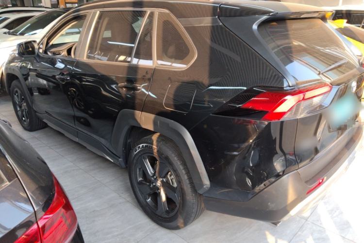 Used Toyota RAV4 2022 2.0L CVT 4x4 Style Plus Edition Exterior 3
