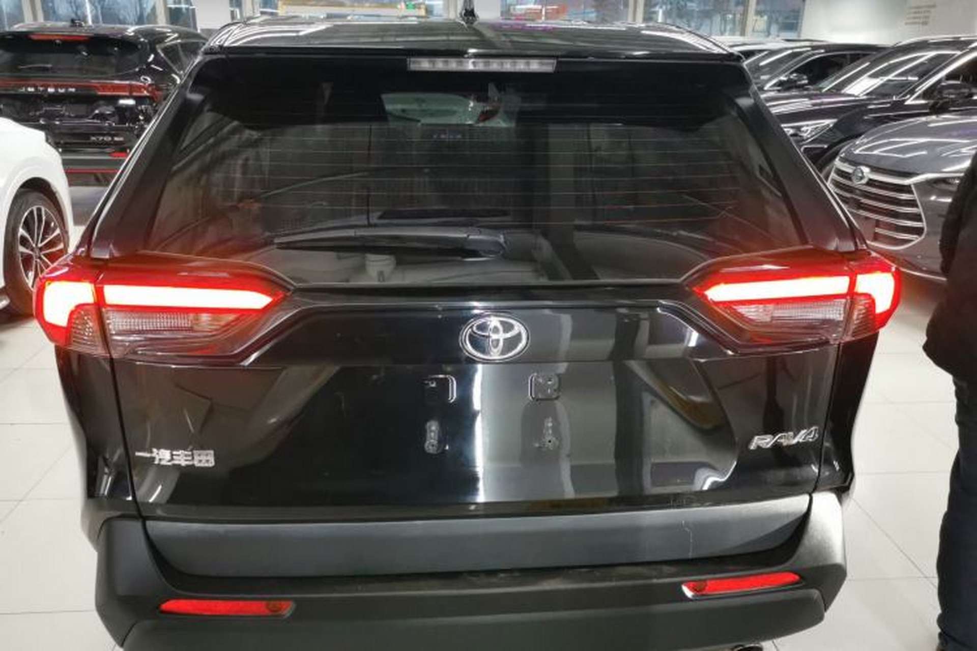 Used Toyota RAV4 2022 2.0L CVT Two-Wheel Drive Urban Edition Exterior 4
