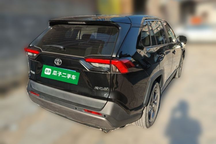 Used Toyota RAV4 2022 2.0L CVT Two-Wheel Drive Fashion Edition Exterior 5