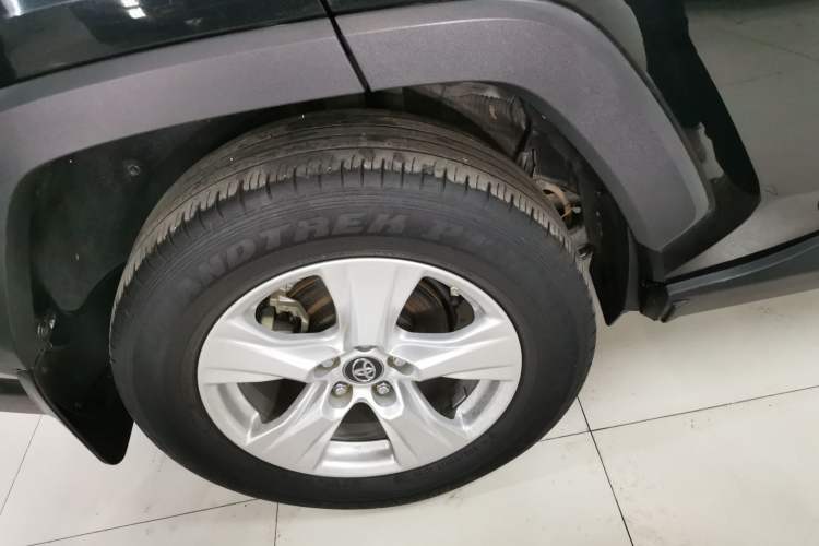 Used Toyota RAV4 2022 2.0L CVT Two-Wheel Drive Urban Edition Exterior 8
