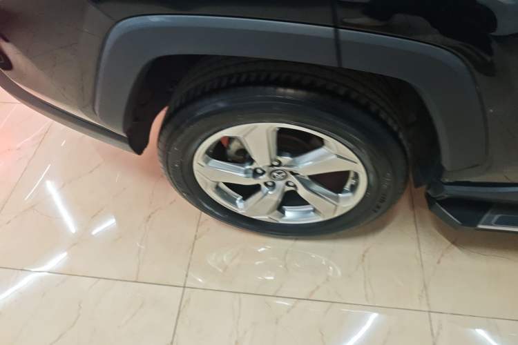 Used Toyota RAV4 2022 2.0L CVT Two-Wheel Drive Fashion Edition Exterior 8