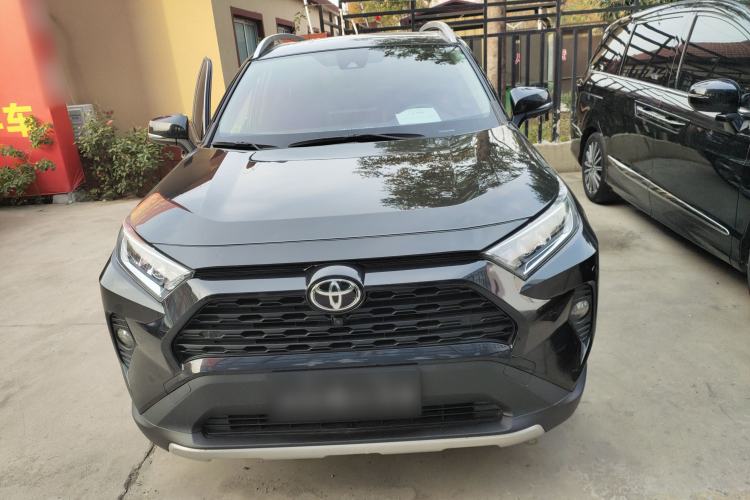 Used Toyota RAV4 2022 2.0L CVT Two-Wheel Drive Fashion Plus Edition Front