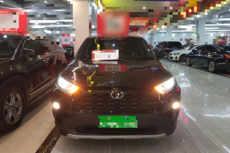 Used Toyota RAV4 2022 2.0L CVT Two-Wheel Drive Fashion Plus Edition Front