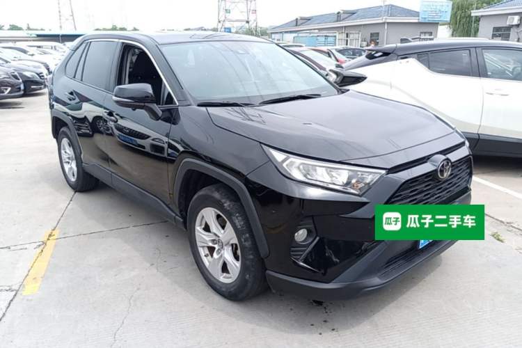 Used Toyota RAV4 2022 2.0L CVT Two-Wheel Drive Urban Edition Front Right 45 Deg