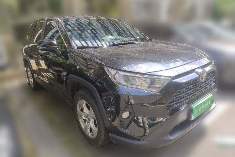 Used Toyota RAV4 2022 2.0L CVT Two-Wheel Drive Urban Edition Front Right 45 Deg