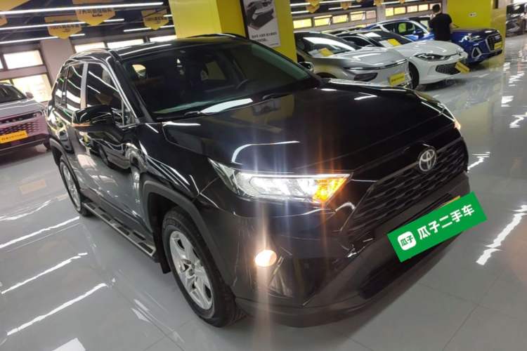 Used Toyota RAV4 2022 2.0L CVT Two-Wheel Drive Urban Edition Front Right 45 Deg