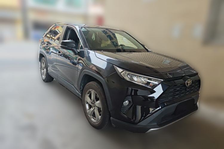 Used Toyota RAV4 2022 2.0L CVT Two-Wheel Drive Fashion Edition Front Right 45 Deg