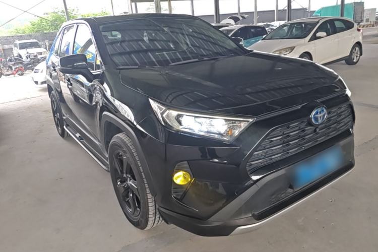 Used Toyota RAV4 2022 Dual-Engine 2.5L E-CVT Four-Wheel Drive Elite Plus Edition Front Right 45 Deg