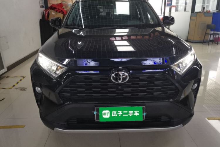 Used Toyota RAV4 2022 2.0L CVT Two-Wheel Drive Fashion Edition Front