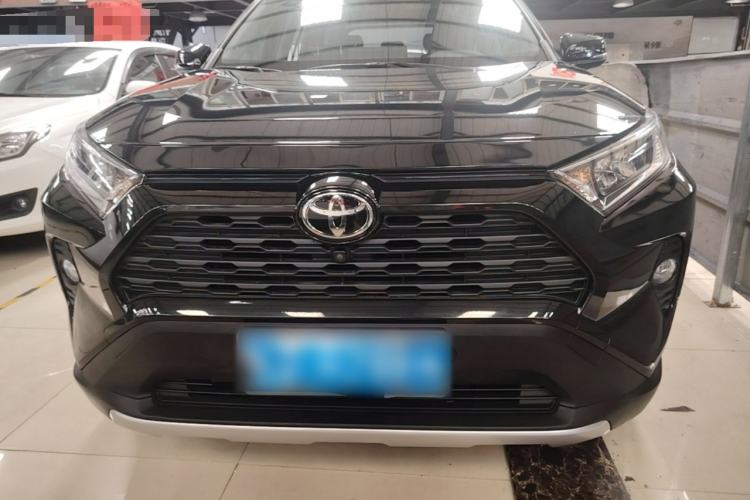 Used Toyota RAV4 2022 2.0L CVT Two-Wheel Drive Fashion Edition Front