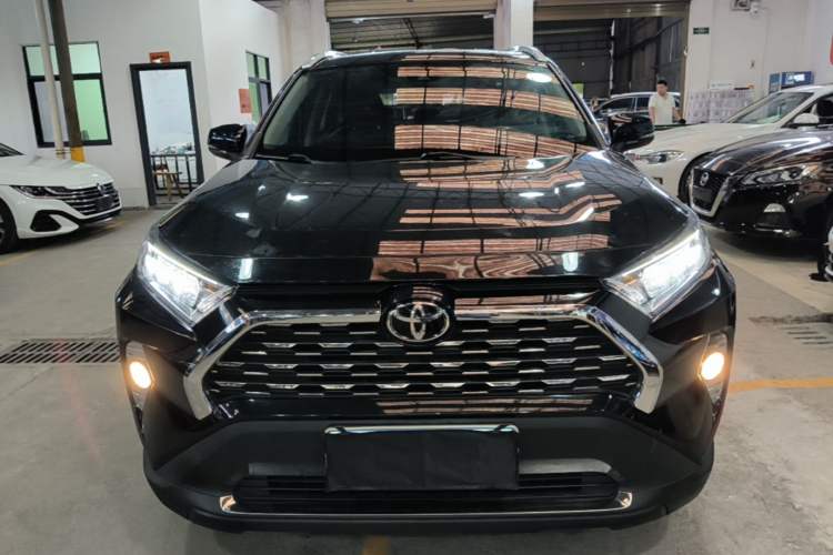 Used Toyota RAV4 2022 2.0L CVT Two-Wheel Drive Urban Edition Front