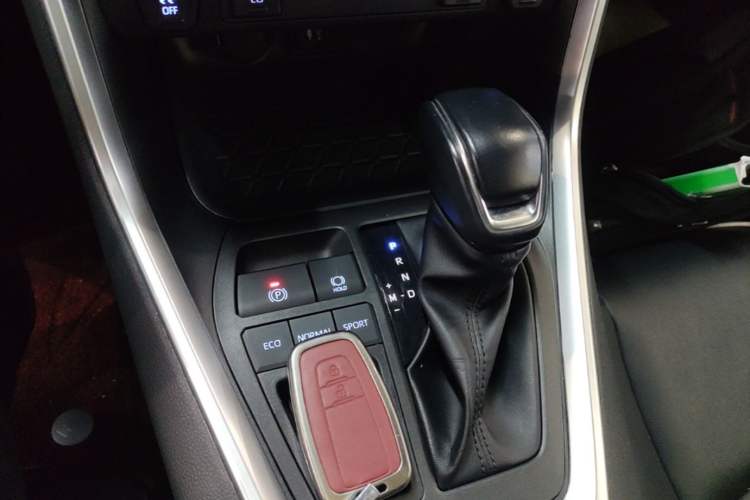 Used Toyota RAV4 2022 2.0L CVT Two-Wheel Drive Fashion Plus Edition Gear Lever