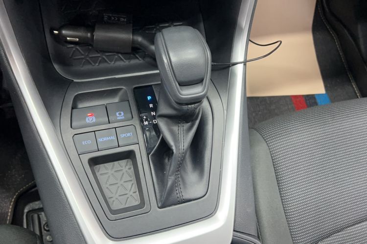 Used Toyota RAV4 2022 2.0L CVT Two-Wheel Drive Urban Edition Gear Lever