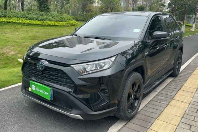 Toyota RAV4 2022 Dual-Engine 2.5L E-CVT Four-Wheel Drive Elite Plus Edition usado