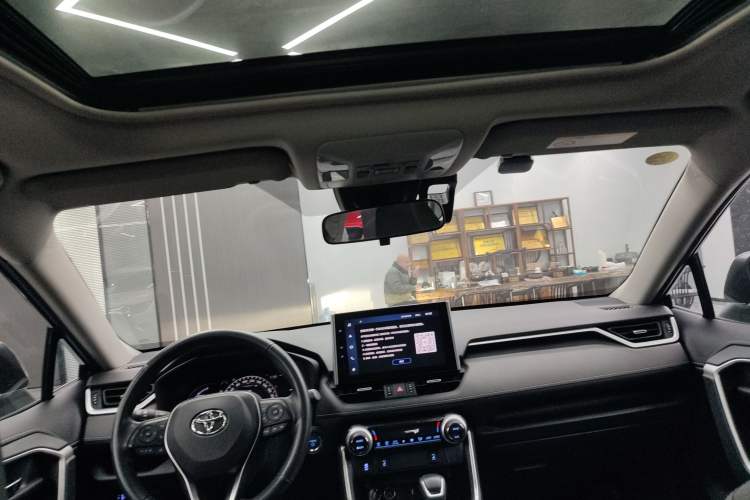 Used Toyota RAV4 2022 Dual-Engine 2.5L E-CVT Four-Wheel Drive Elite Plus Edition Headliner