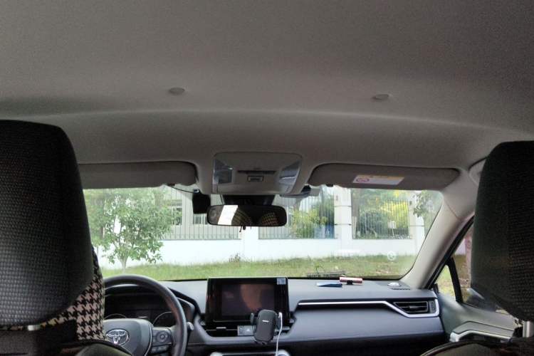 Used Toyota RAV4 2022 2.0L CVT Two-Wheel Drive Urban Edition Headliner