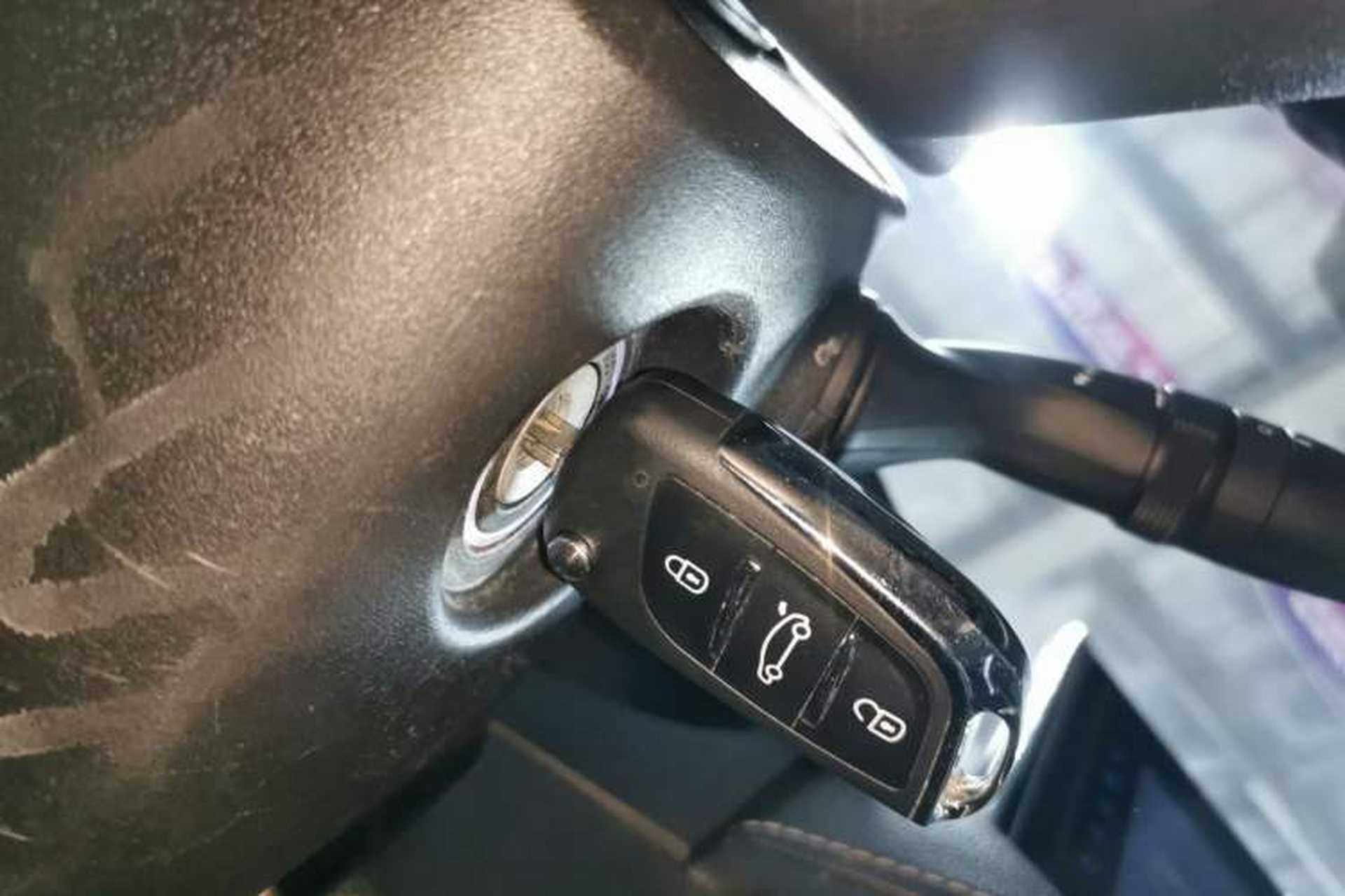 Used Toyota RAV4 2022 2.0L CVT Two-Wheel Drive Urban Edition Interior 1