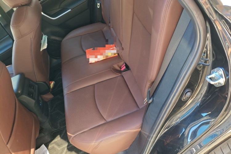 Used Toyota RAV4 2022 2.0L CVT Two-Wheel Drive Fashion Edition Interior 4