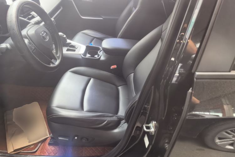 Used Toyota RAV4 2022 2.0L CVT Two-Wheel Drive Fashion Edition Left Front Seat