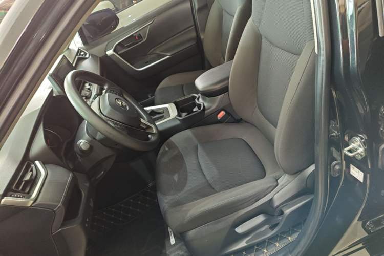 Used Toyota RAV4 2022 2.0L CVT Two-Wheel Drive Urban Edition Left Front Seat