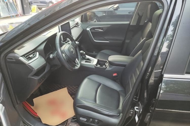 Used Toyota RAV4 2022 2.0L CVT Two-Wheel Drive Fashion Plus Edition Left Front Seat