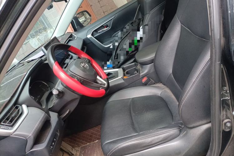 Used Toyota RAV4 2022 2.0L CVT Two-Wheel Drive Fashion Edition Left Front Seat