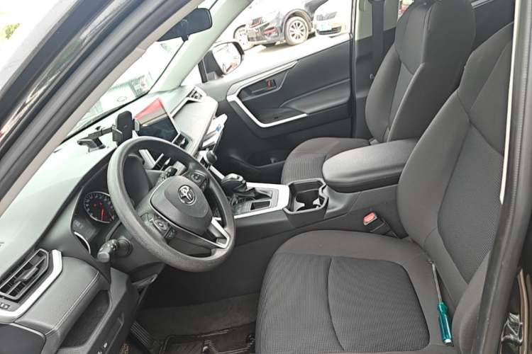 Used Toyota RAV4 2022 2.0L CVT Two-Wheel Drive Urban Edition Left Front Seat