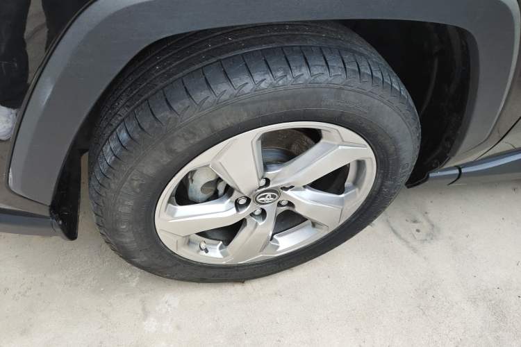 Used Toyota RAV4 2022 2.0L CVT Two-Wheel Drive Fashion Plus Edition Left Front Wheel Hub