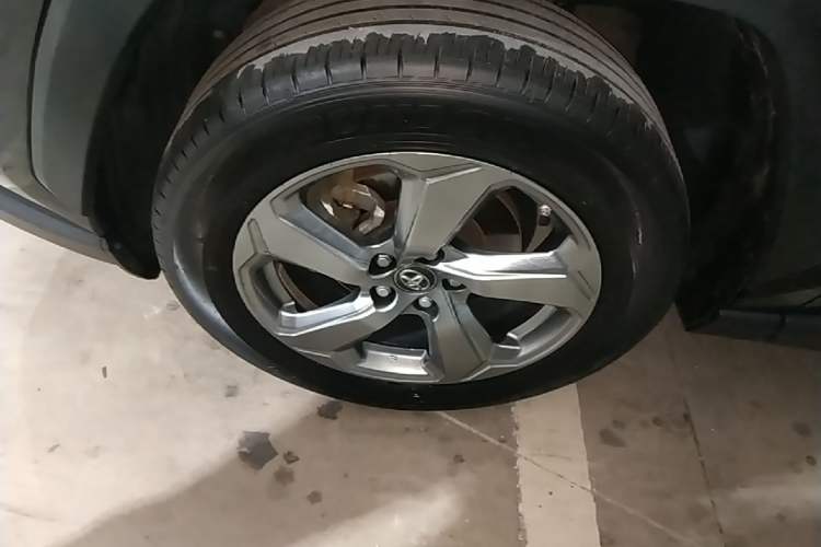 Used Toyota RAV4 2022 2.0L CVT Two-Wheel Drive Fashion Plus Edition Left Front Wheel Hub