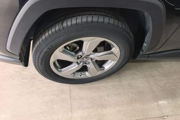 Used Toyota RAV4 2022 2.0L CVT Two-Wheel Drive Fashion Edition Left Front Wheel Hub