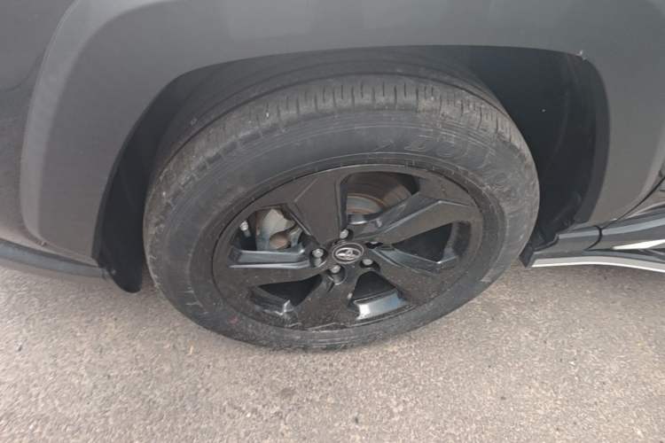 Used Toyota RAV4 2022 2.0L CVT 4x4 Style Plus Edition Left Front Wheel Hub