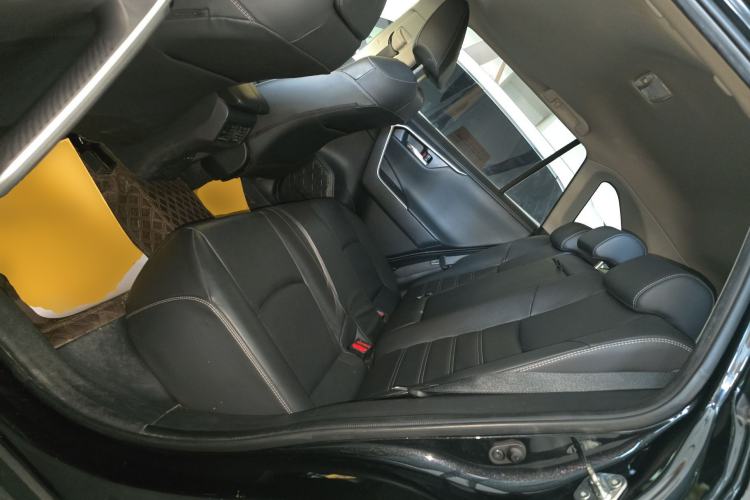 Used Toyota RAV4 2022 2.0L CVT Two-Wheel Drive Fashion Plus Edition Left Rear Seat
