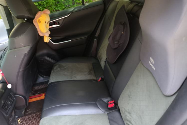Used Toyota RAV4 2022 2.0L CVT 4x4 Style Plus Edition Left Rear Seat