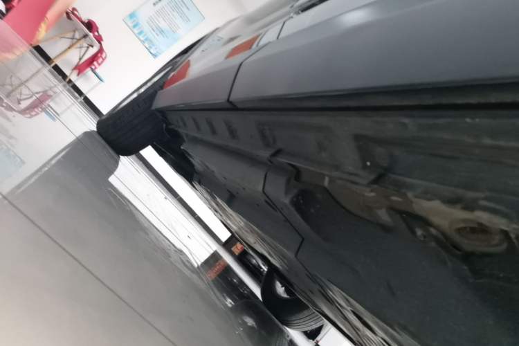 Used Toyota RAV4 2022 2.0L CVT Two-Wheel Drive Urban Edition Left Side Sill