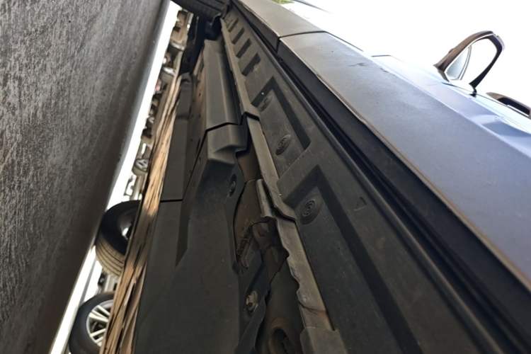 Used Toyota RAV4 2022 2.0L CVT Two-Wheel Drive Fashion Plus Edition Left Side Sill