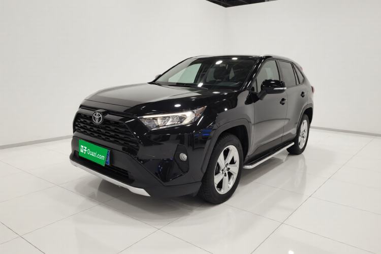 Używany Toyota RAV4 2022 2.0L CVT Two-Wheel Drive Fashion Edition Guazi used car, China used car export, Used car for sale, Used  cars, Cheapest cars for sale