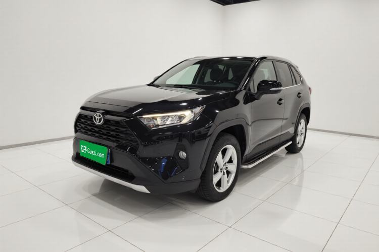 Używany Toyota RAV4 2022 2.0L CVT Two-Wheel Drive Fashion Edition Guazi used car, China used car export, Used car for sale, Used cars, Cheapest cars for sale