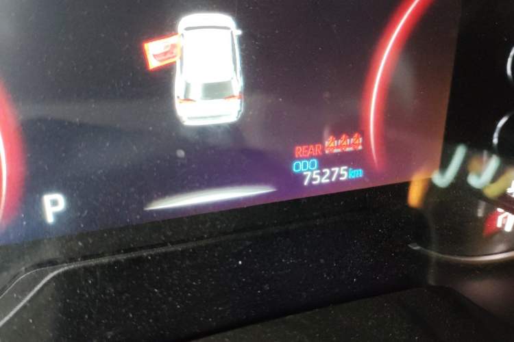 Used Toyota RAV4 2022 2.0L CVT Two-Wheel Drive Fashion Plus Edition Odometer Close Up