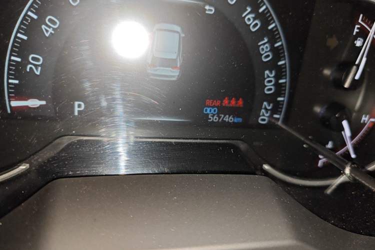Used Toyota RAV4 2022 2.0L CVT Two-Wheel Drive Fashion Plus Edition Odometer Close Up