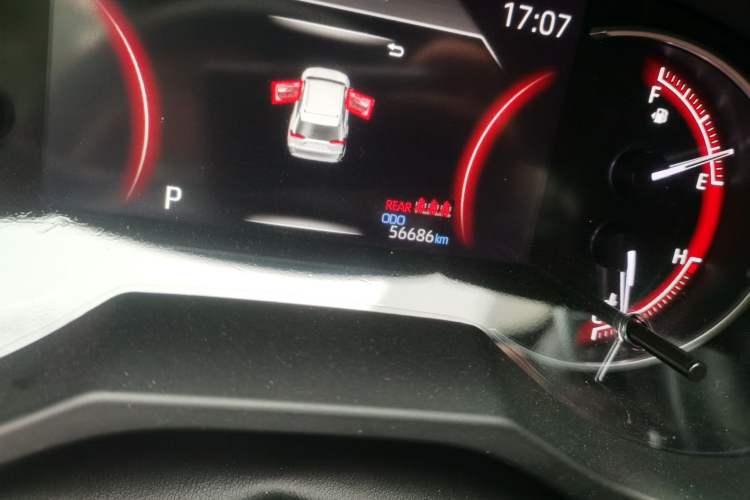 Used Toyota RAV4 2022 2.0L CVT Two-Wheel Drive Fashion Plus Edition Odometer Close Up