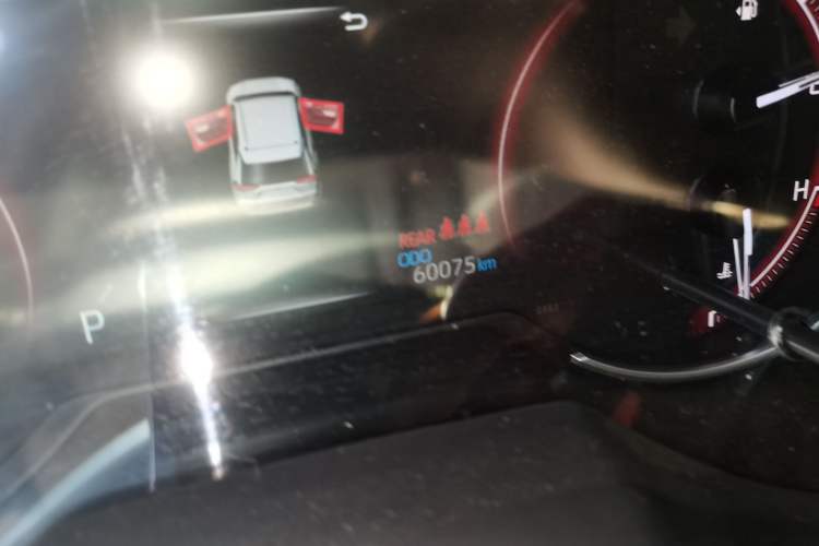 Used Toyota RAV4 2022 2.0L CVT 4x4 Style Plus Edition Odometer Close Up