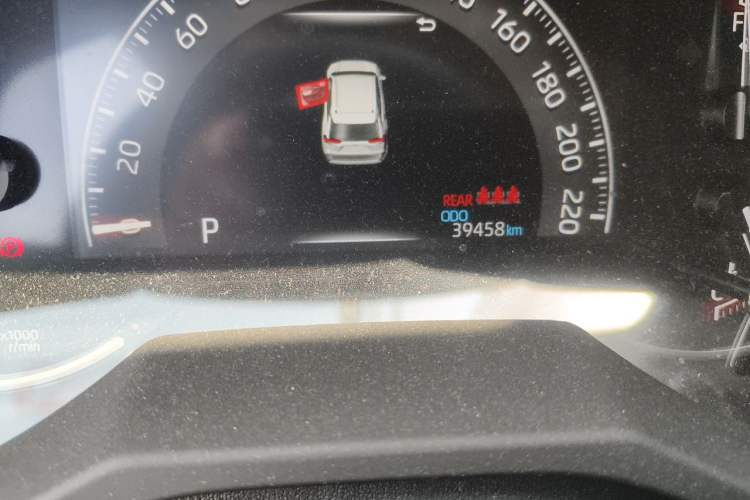 Used Toyota RAV4 2022 2.0L CVT Two-Wheel Drive Fashion Plus Edition Odometer Close Up