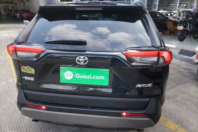 Used Toyota RAV4 2022 2.0L CVT Two-Wheel Drive Fashion Edition Rear