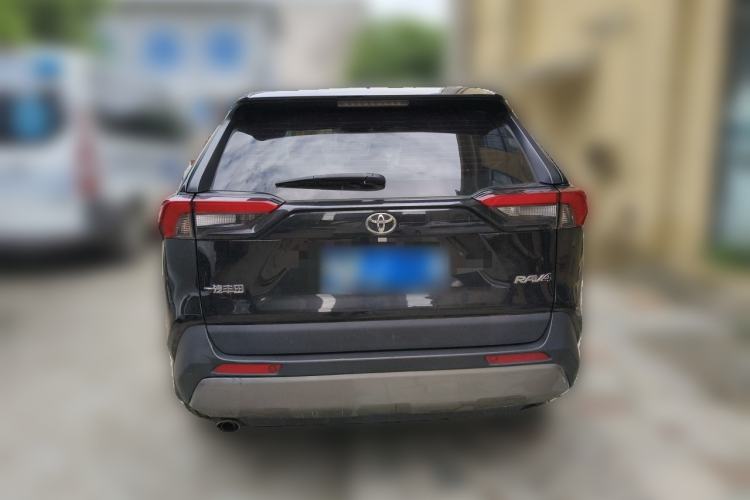 Used Toyota RAV4 2022 2.0L CVT Two-Wheel Drive Fashion Edition Rear