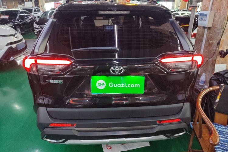 Used Toyota RAV4 2022 2.0L CVT Two-Wheel Drive Fashion Edition Rear