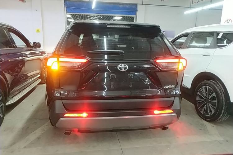 Used Toyota RAV4 2022 2.0L CVT Two-Wheel Drive Fashion Plus Edition Rear